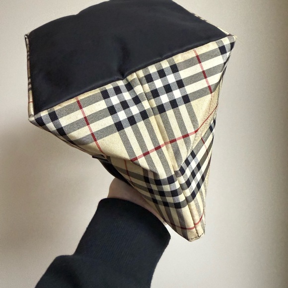 Burberry nova check Women's Handbag - Picture 7 of 9